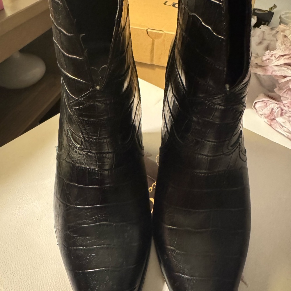 Jessica Simpson Black Ankle Booties with Croc Texture
